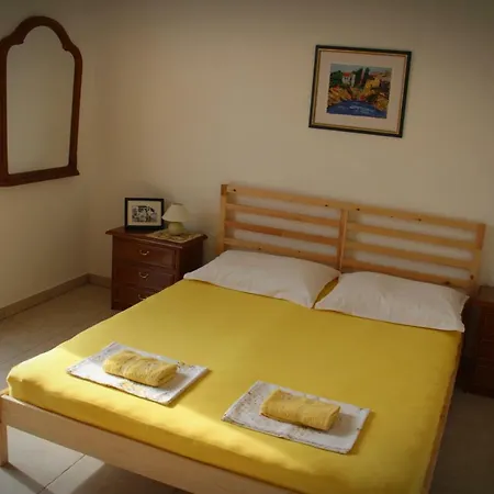 Apartment Giardino Hvar Town